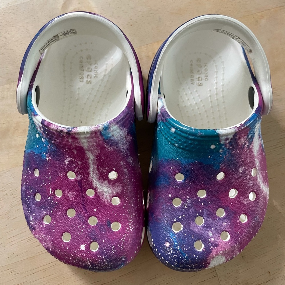 Classic Tie-Dye crocs